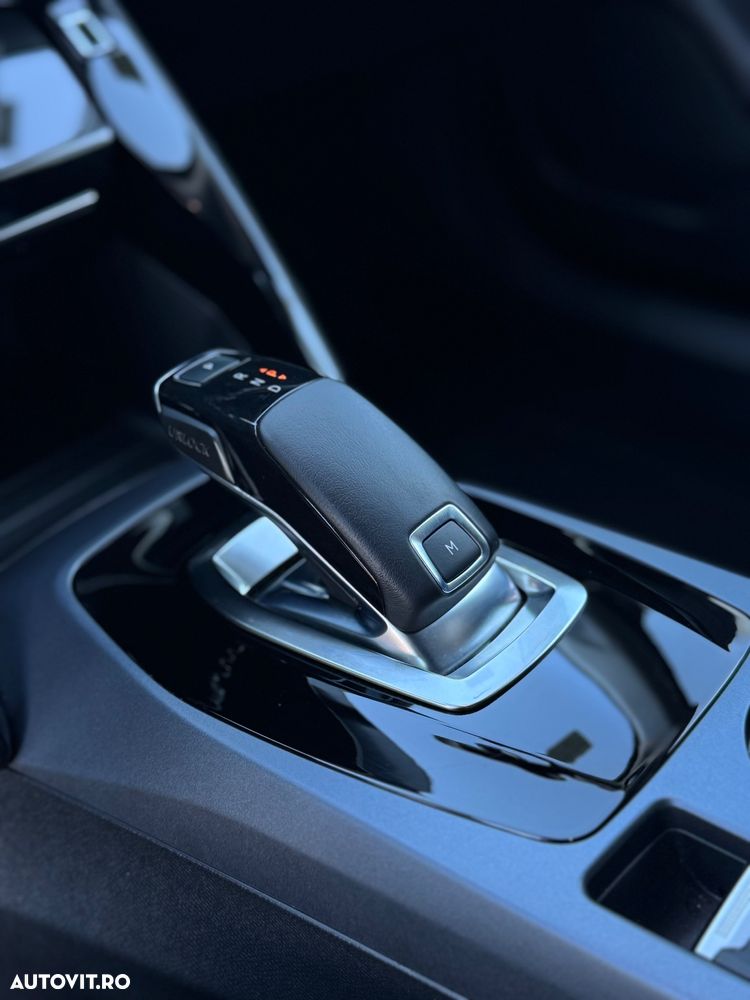 Peugeot 2008 PureTech 130 EAT8 Allure - 9