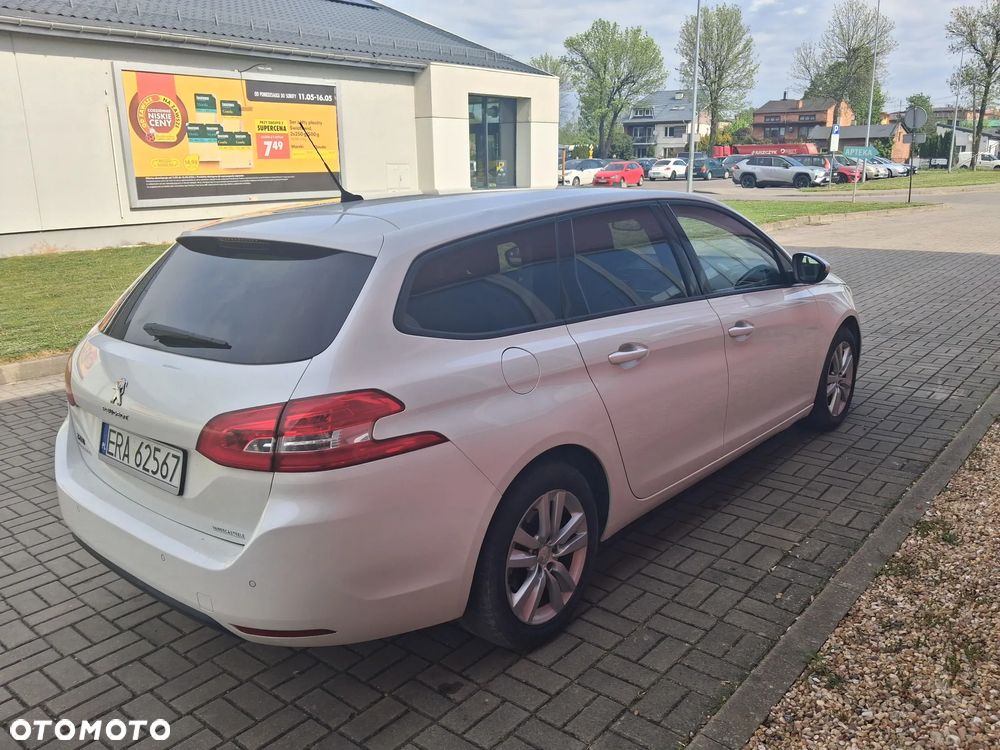 Peugeot 308 BlueHDi 120 EAT6 Stop & Start Active - 4