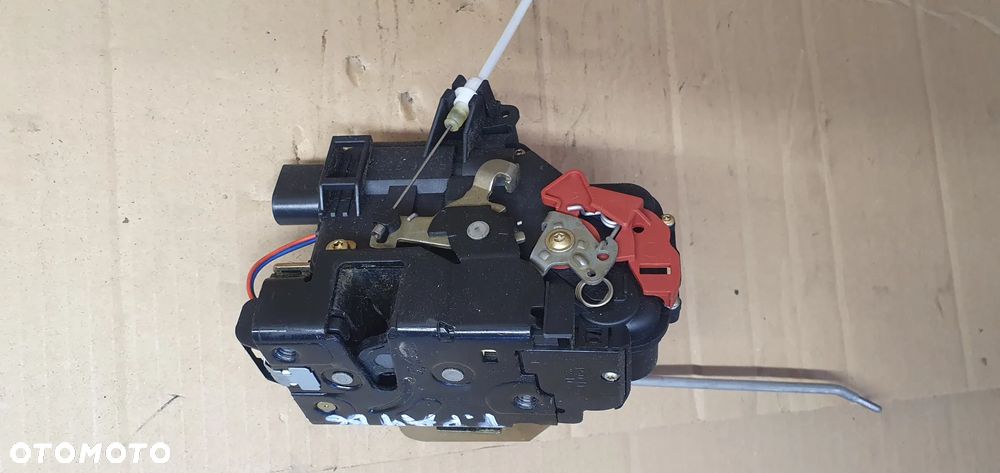 Zamek prawy przód przedni prawy Audi A4 B6 7PIN 4B1837016E - 3