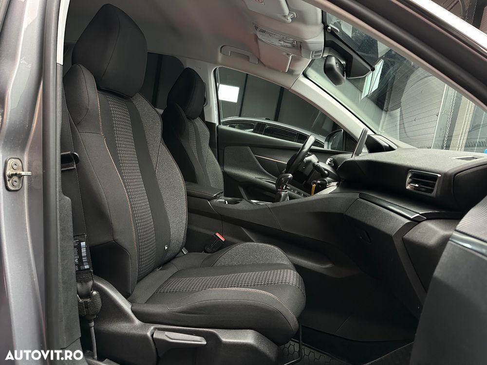 Peugeot 3008 1.6 BlueHDI S&S Active - 28