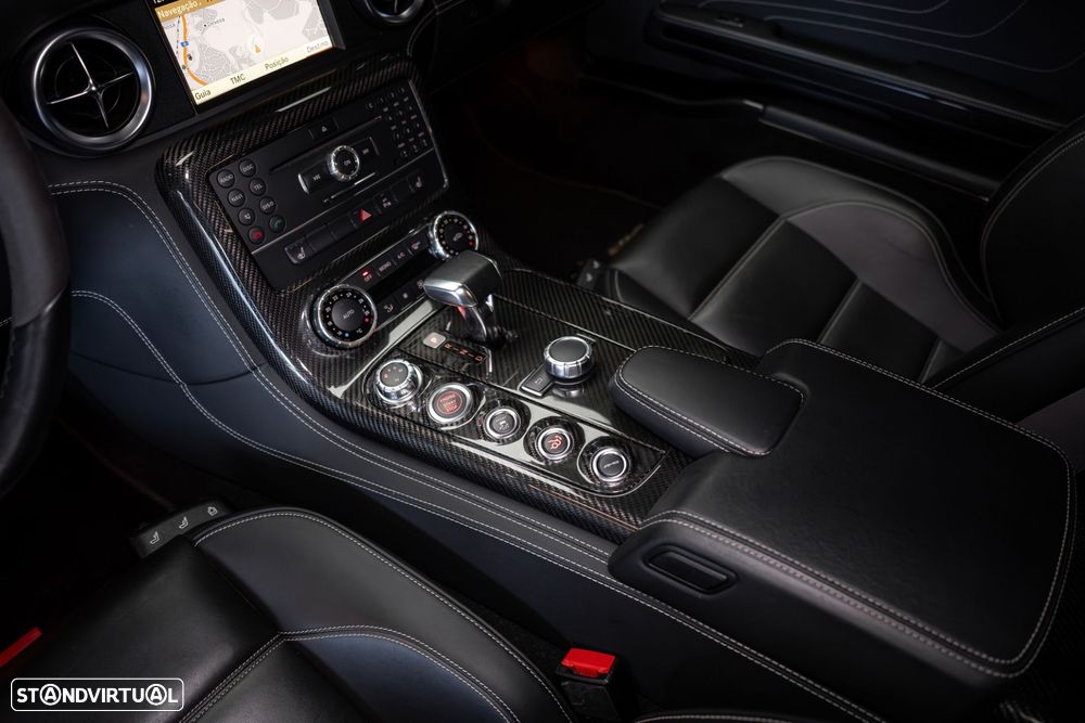 Mercedes-Benz SLS 63 AMG - 31