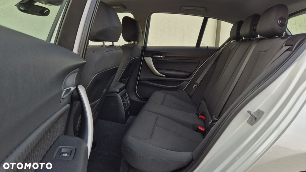 BMW Seria 1 116d Sport Line Shadow - 10