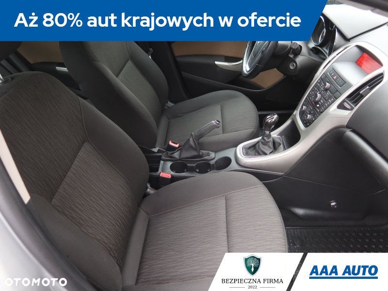 Opel Astra - 11