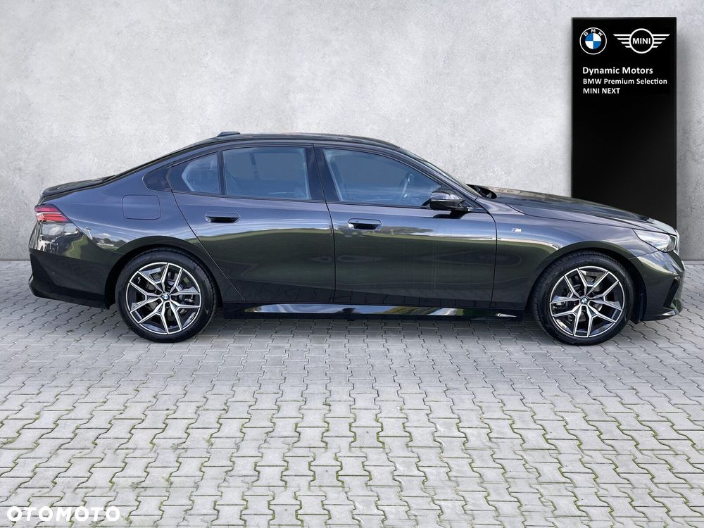 BMW Seria 5 520d xDrive mHEV M Sport - 6