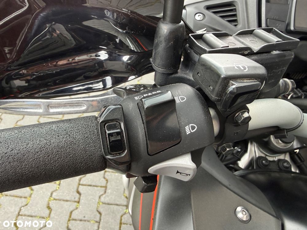 Honda VFR - 22