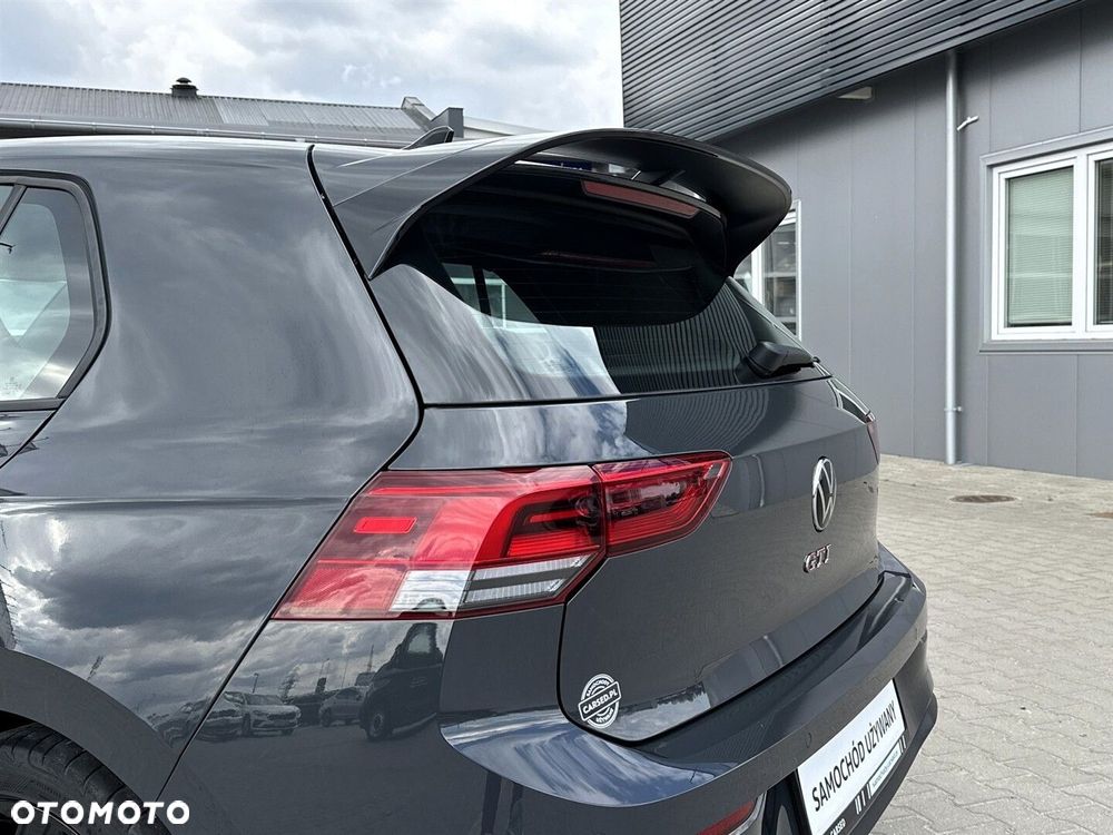 Volkswagen Golf - 34