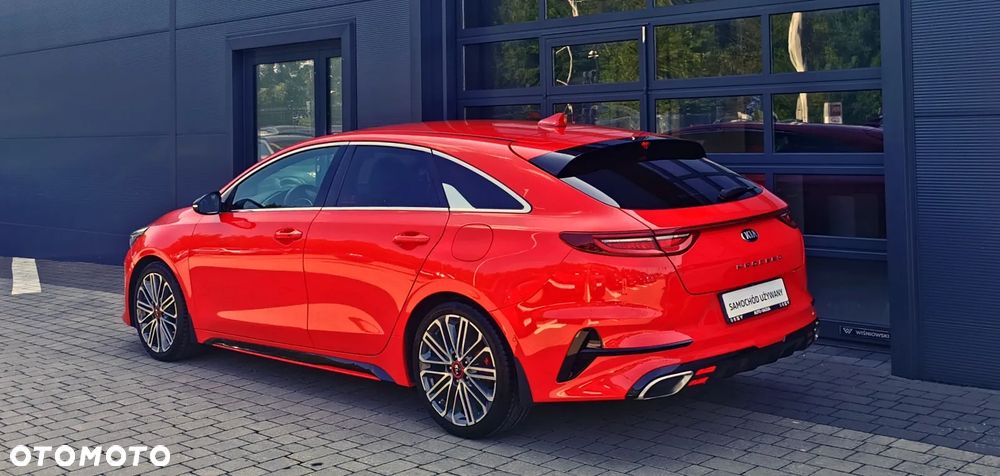 Kia ProCeed 1.6 T-GDI GT DCT - 16