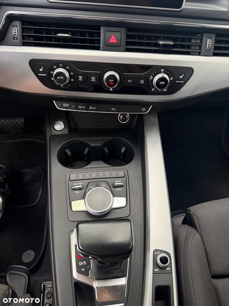Audi A4 Avant 2.0 TDI Sport S tronic - 13