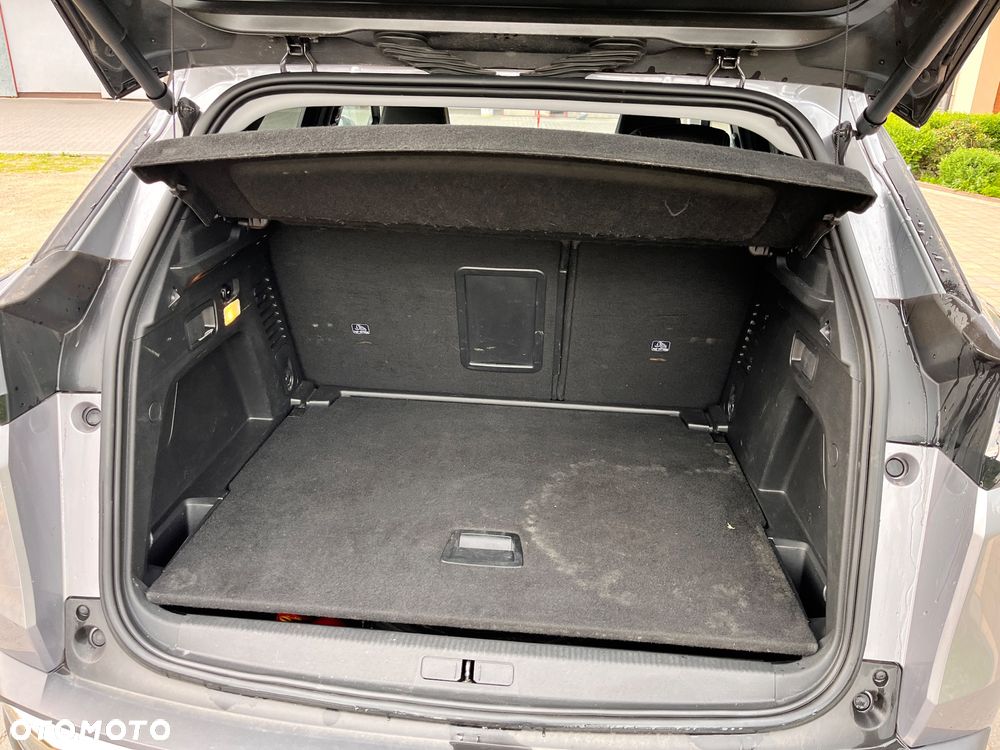 Peugeot 3008 1.2 PureTech Allure Pack S&S EAT8 - 9