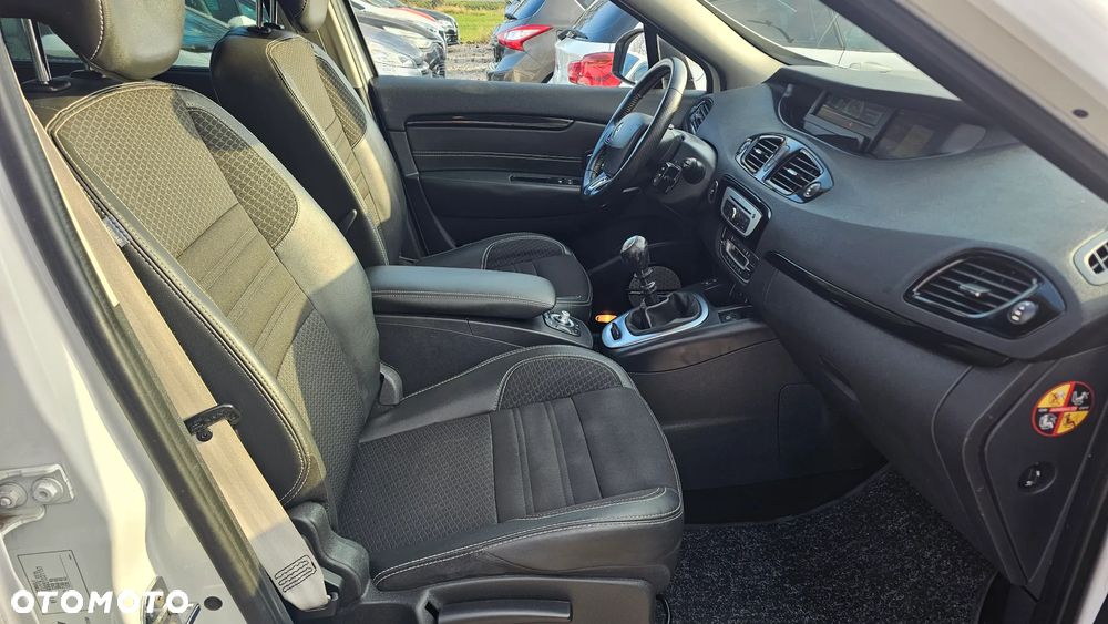 Renault Scenic dCi 130 FAP Start & Stop Bose Edition - 15