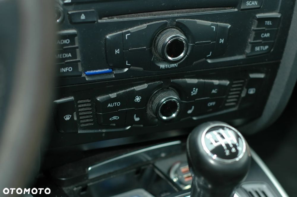 Audi A4 Avant 2.0 TDI DPF Ambiente - 8