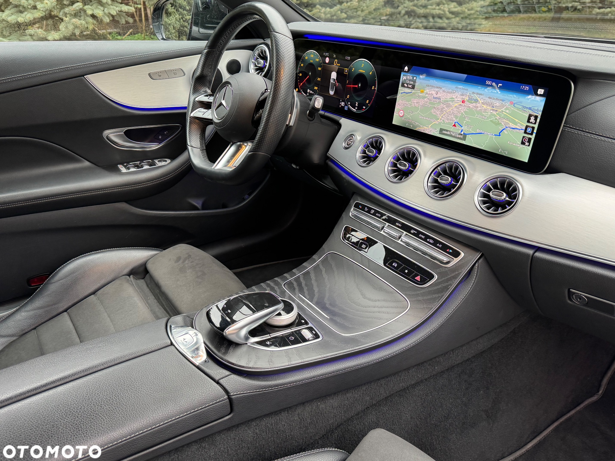 Mercedes-Benz Klasa E 220 d Cabrio 9G-TRONIC AMG Line - 24