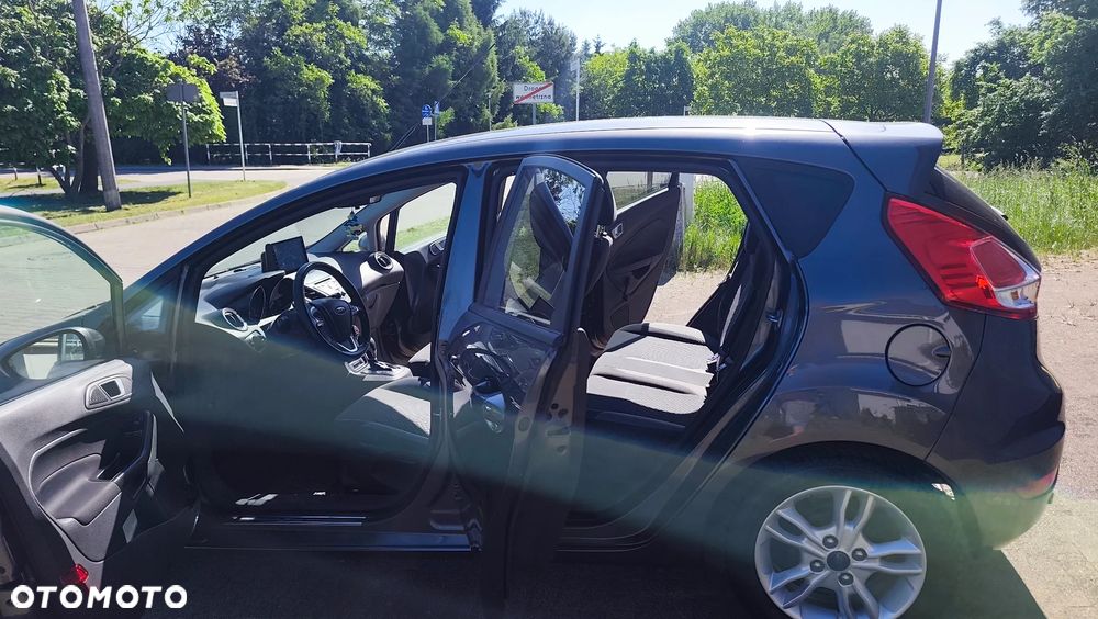 Ford Fiesta 1.0 EcoBoost S&S TITANIUM - 16