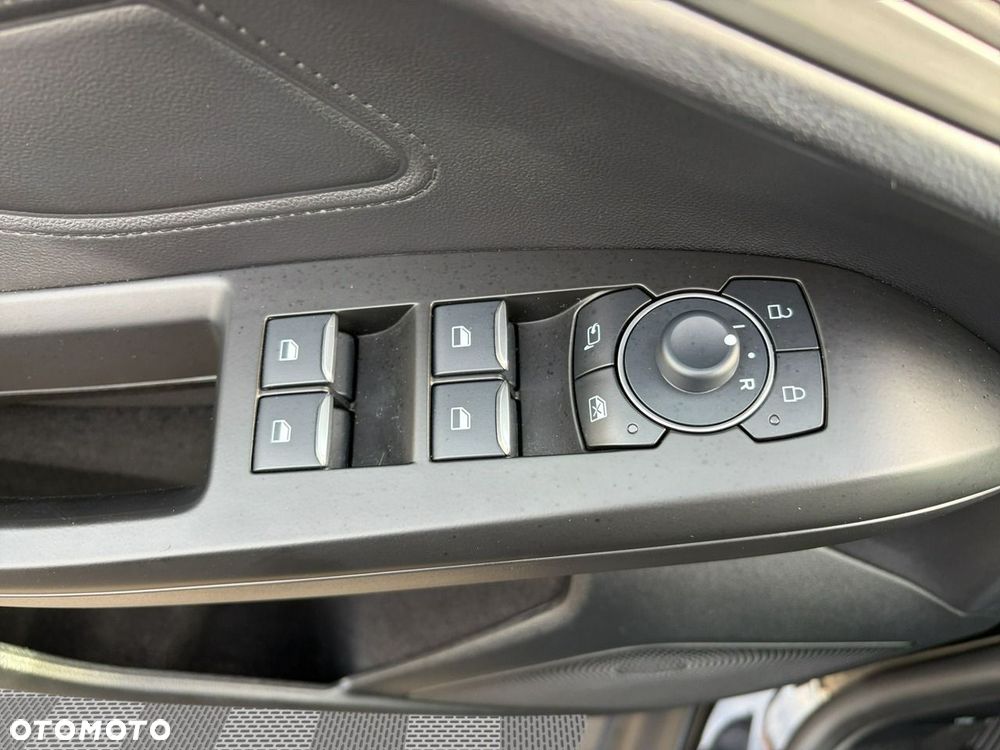 Ford Focus 1.0 EcoBoost mHEV Titanium X - 12