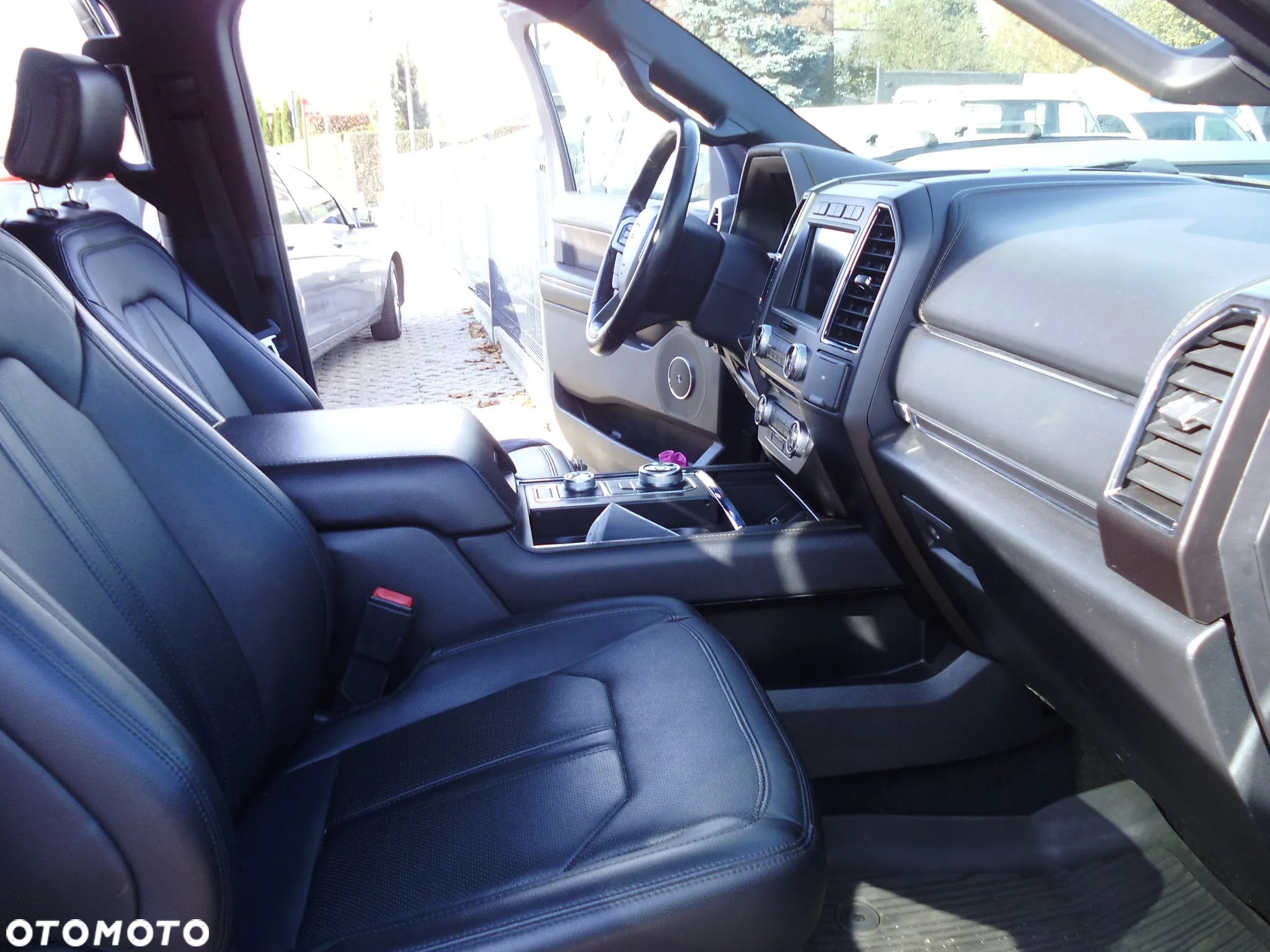Ford Expedition - 19