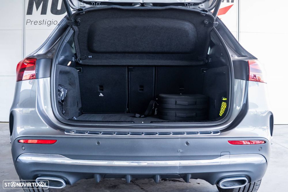 Mercedes-Benz GLA 250 e AMG Line - 12
