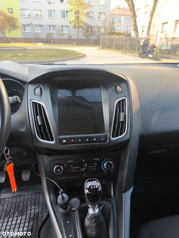 Ford Focus 1.0 EcoBoost Titanium ASS - 8