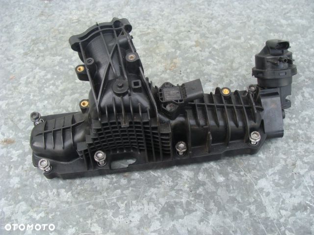 VW T6 VW Crafter 2,0 tdi kolektor ssący 04L129709A - 2