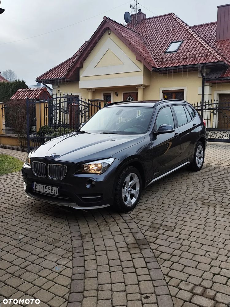 BMW X1 sDrive16d xLine - 32