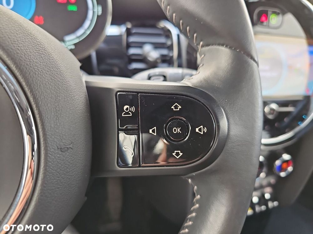 MINI Cooper SE - 13