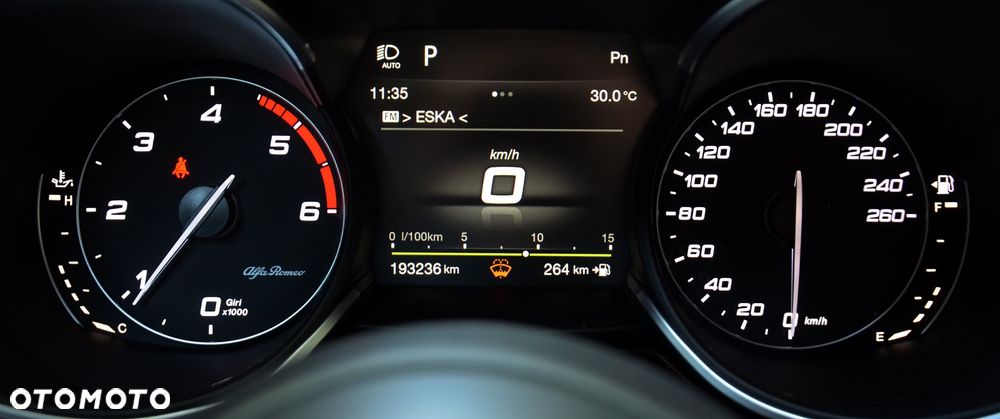 Alfa Romeo Stelvio 2.2 16V AT8 Business - 15