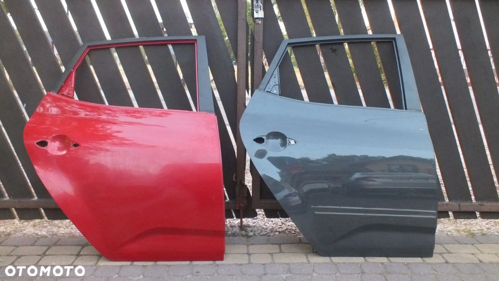 Drzwi tylne prawe Kia Venga - 1