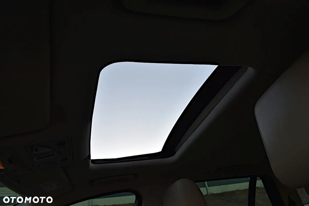 Jaguar XF 2.2 D Premium Luxury - 17