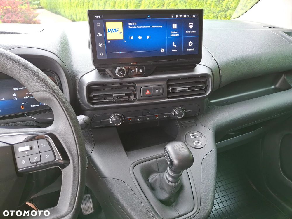 Opel Combo 2025 r 1.2 Pure Tech 110 KM Salon PL - 28