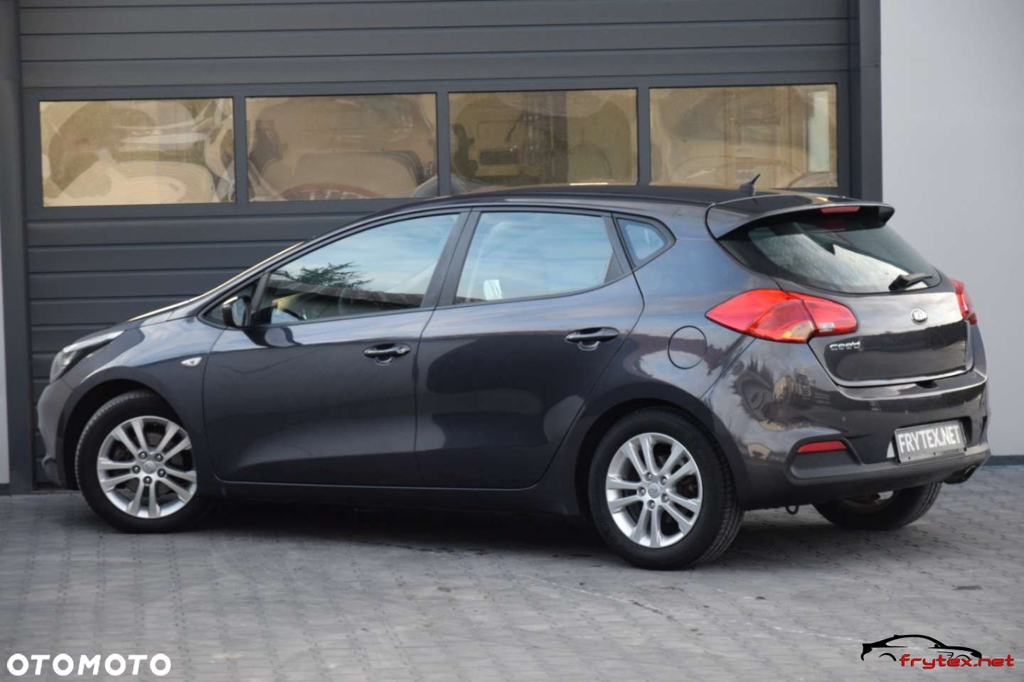 Kia Ceed - 14