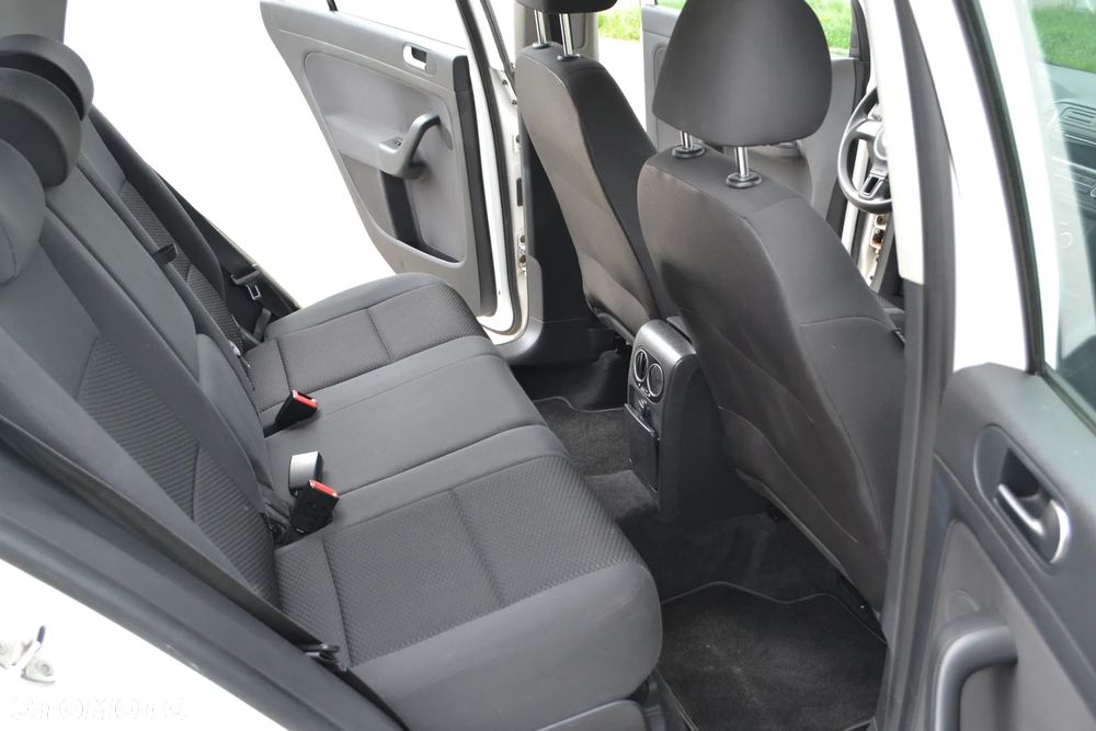 Volkswagen Golf Plus - 15