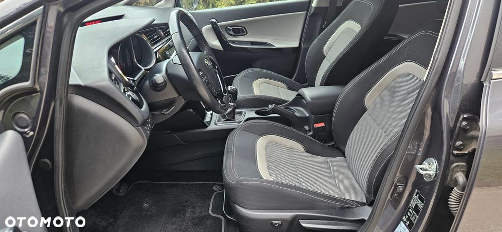 Kia Ceed 1.6 CRDi 136 ISG UEFA EURO 2016 - 8