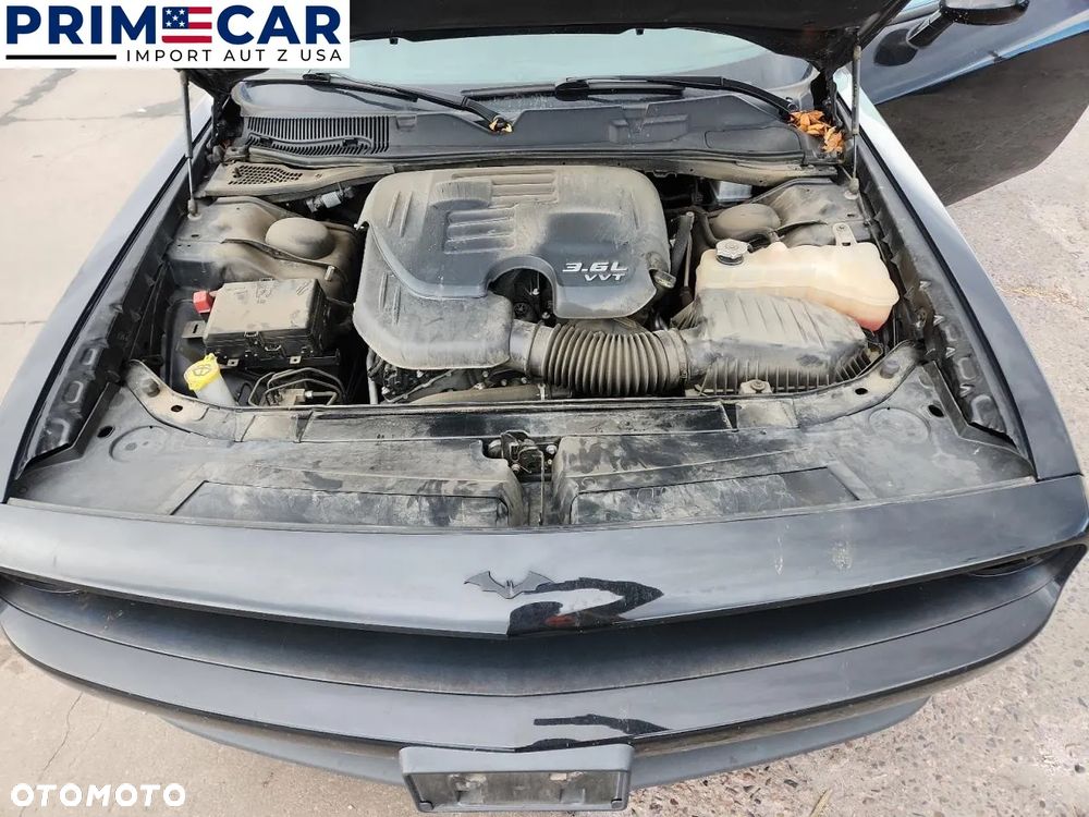 Dodge Challenger - 6