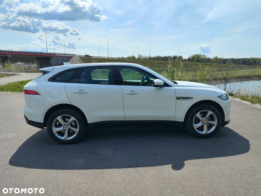 Jaguar F-Pace - 9