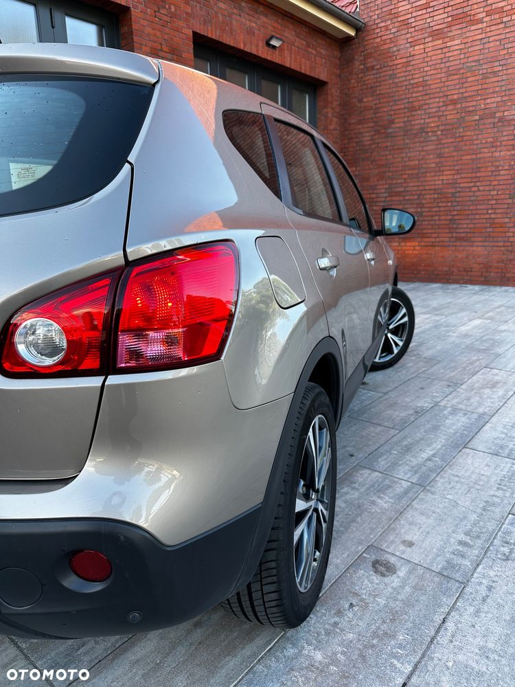 Nissan Qashqai 2.0 Tekna CVT - 6