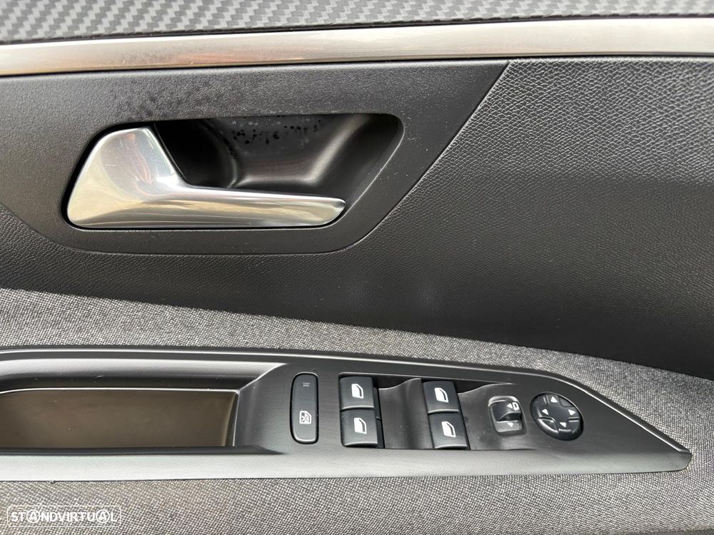 Peugeot 3008 1.5 BlueHDi GT Line EAT8 - 17