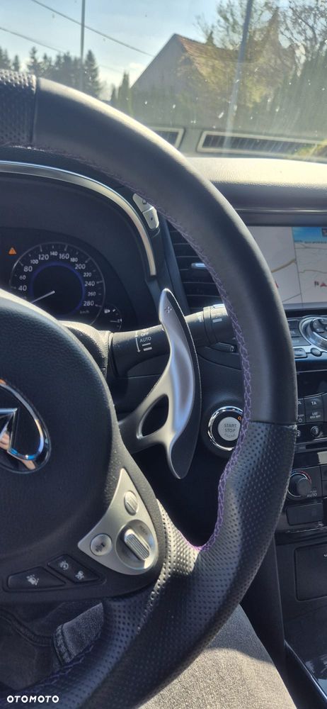 Infiniti Q70 3.0d S Premium - 10