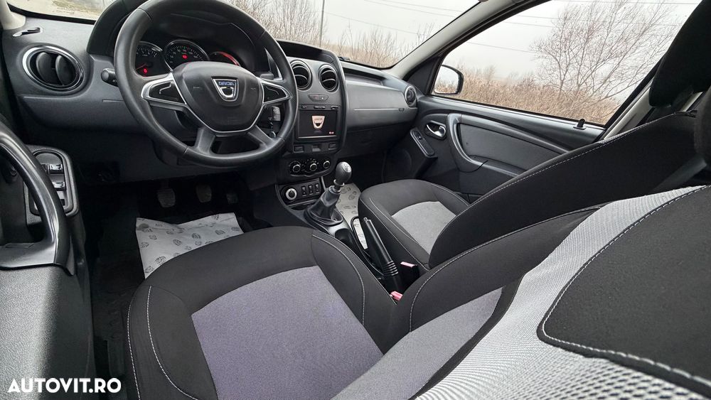 Dacia Duster 1.5 dCi 4x4 Prestige - 6