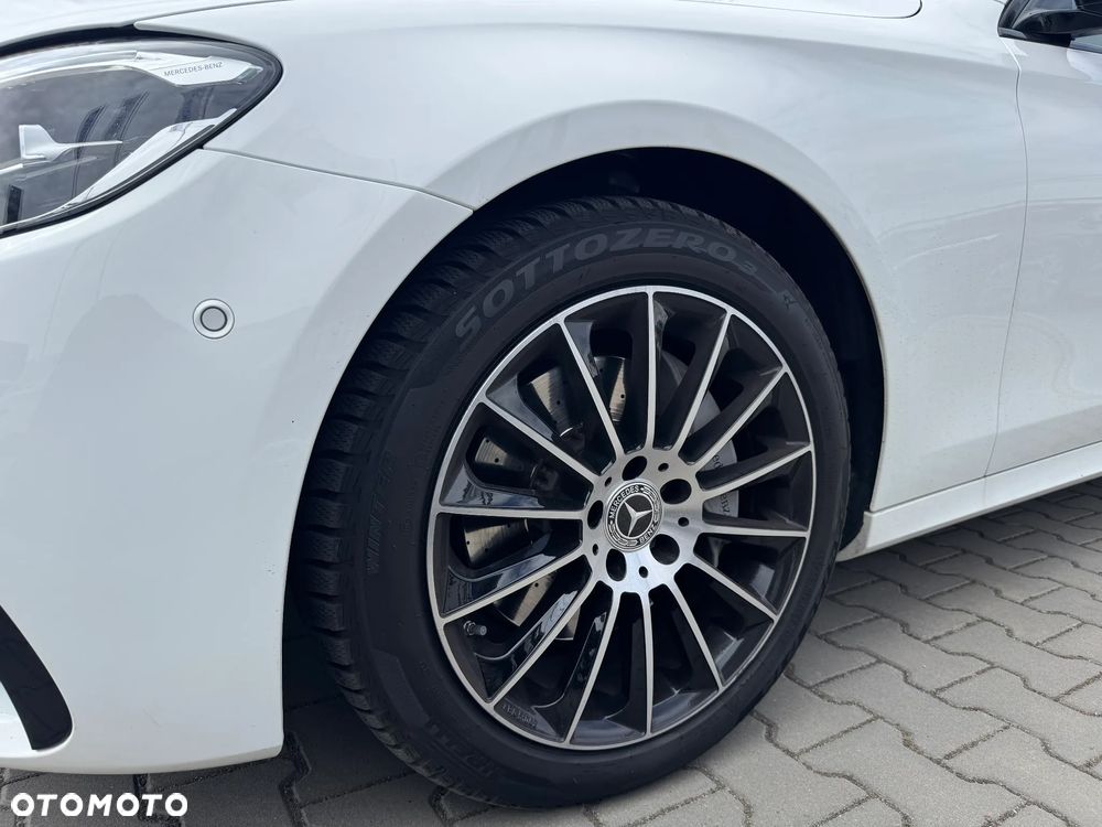 Mercedes-Benz Klasa E 220 d 4-Matic AMG - 21