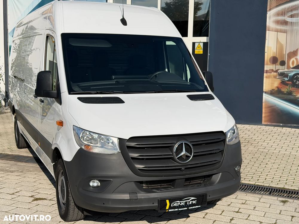 Mercedes-Benz Sprinter - 2