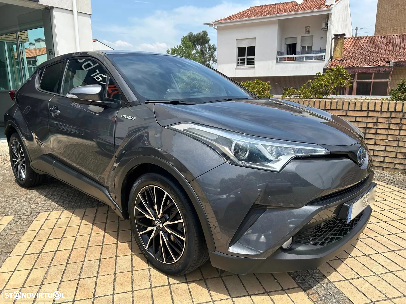Toyota C-HR 1.8 HSD Exclusive+P.Luxury - 4