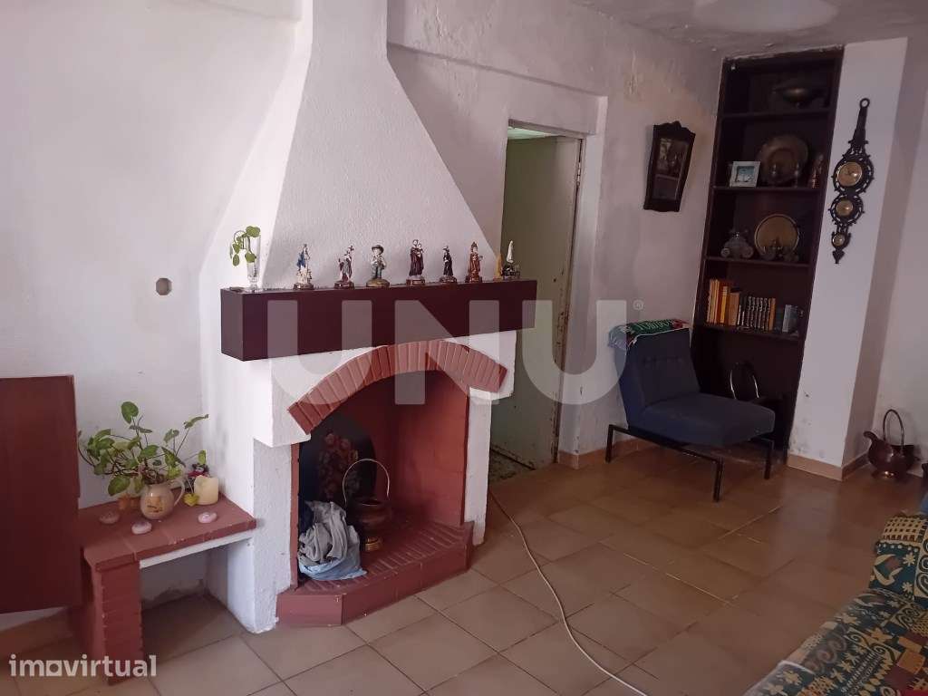 Moradia T3 para remodelar - Grande imagem: 2/14