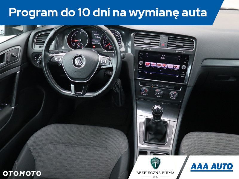 Volkswagen Golf Variant - 9