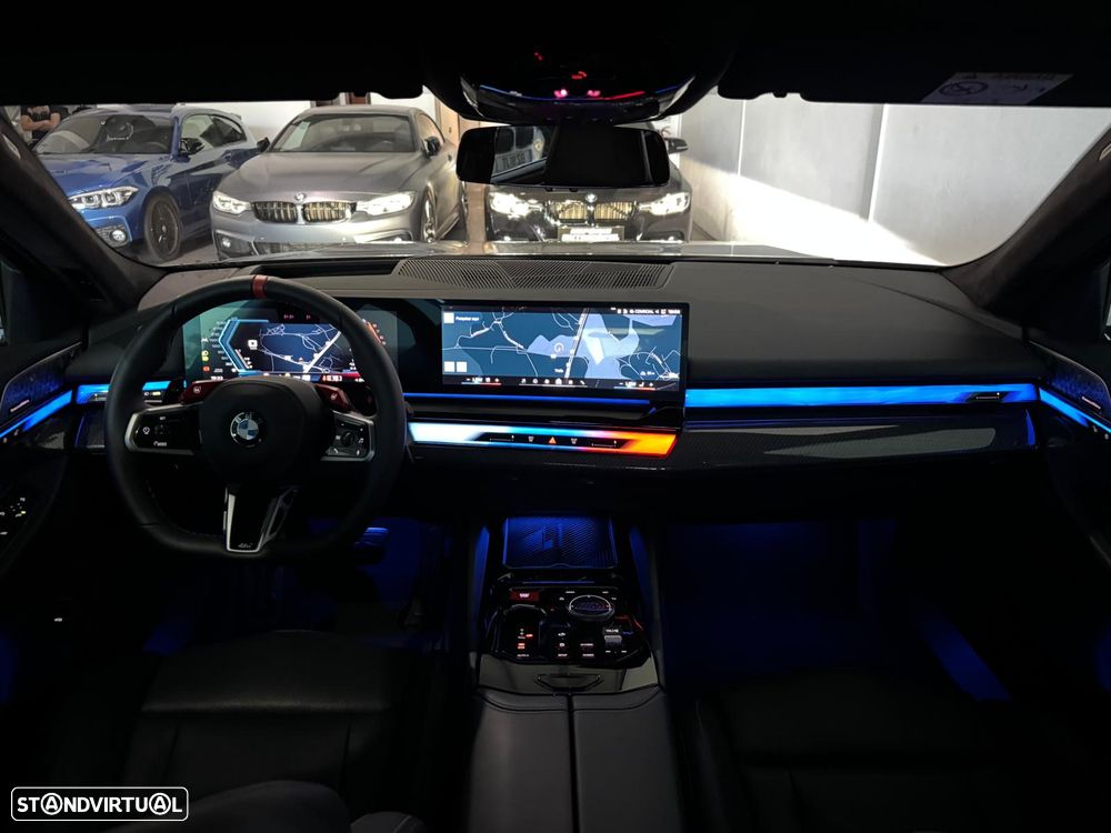 BMW M5 Standard - 40