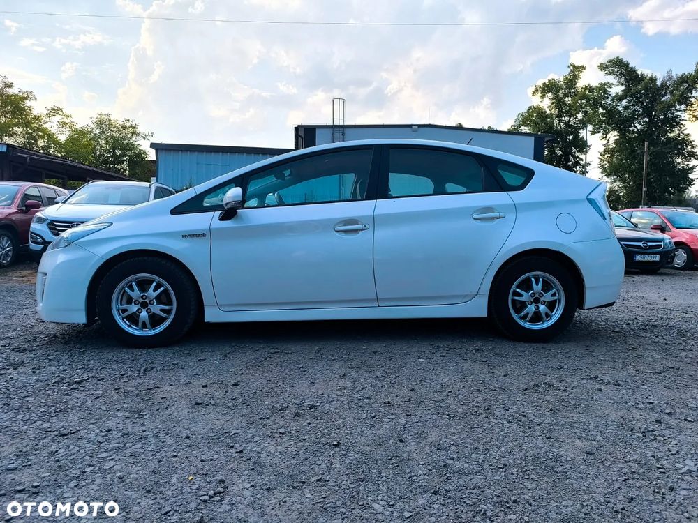 Toyota Prius - 10