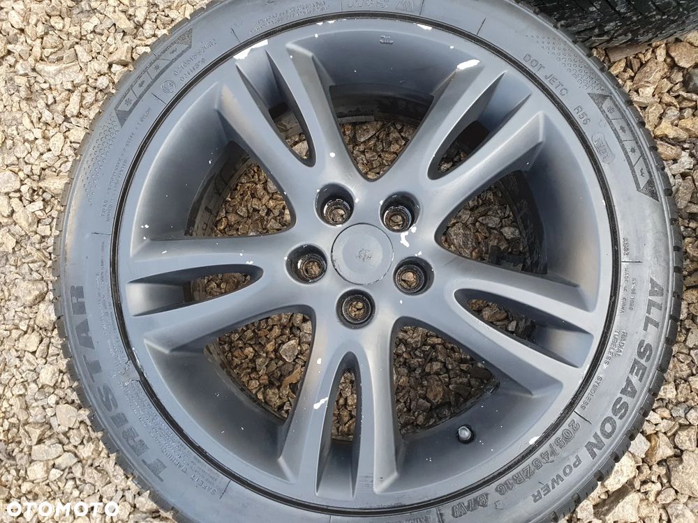 Skoda Fabia II Alufelgi 5x100 5.5Jx16H2 ET43 5J0601025B - 2
