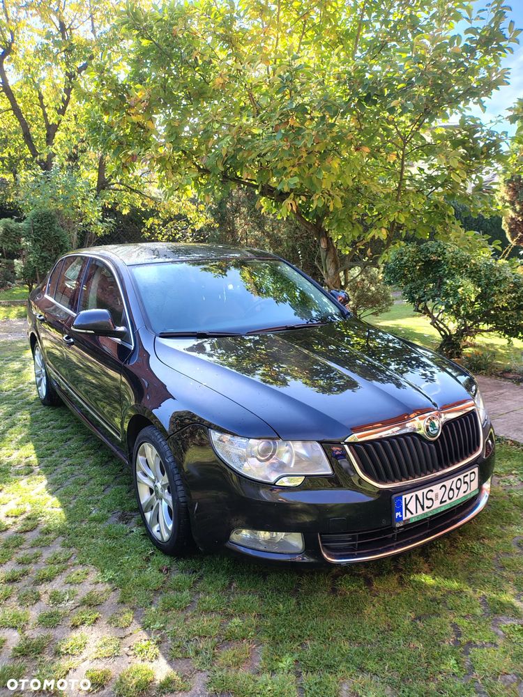 Skoda Superb 2009 photo 5