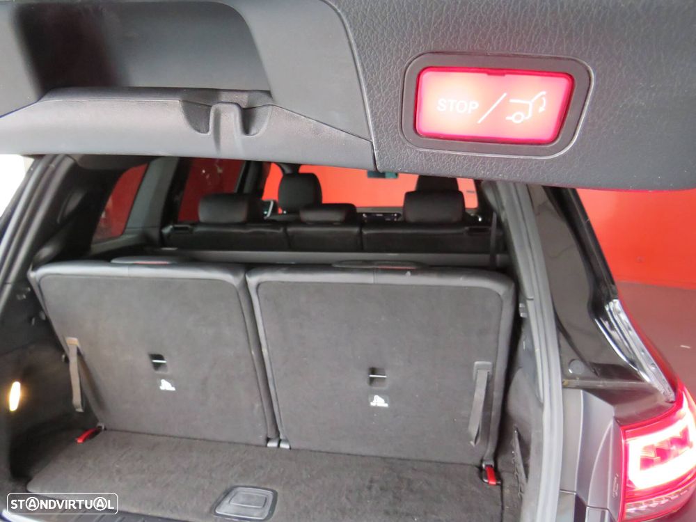 Mercedes-Benz GLB 180 d AMG Line - 47