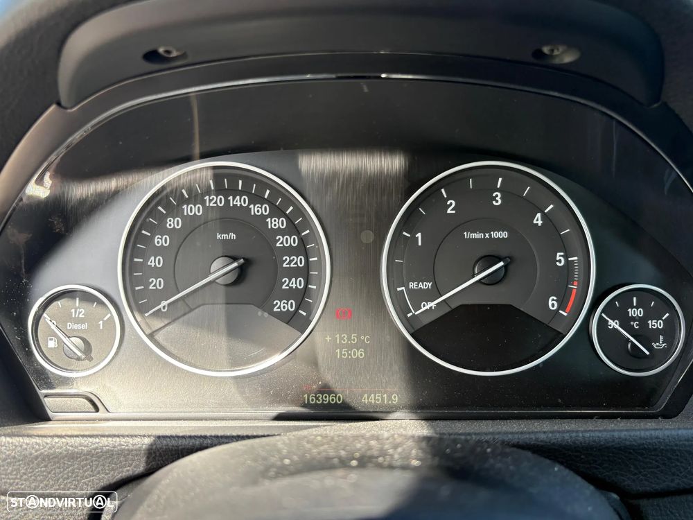 BMW 318 d Line Luxury Auto - 8