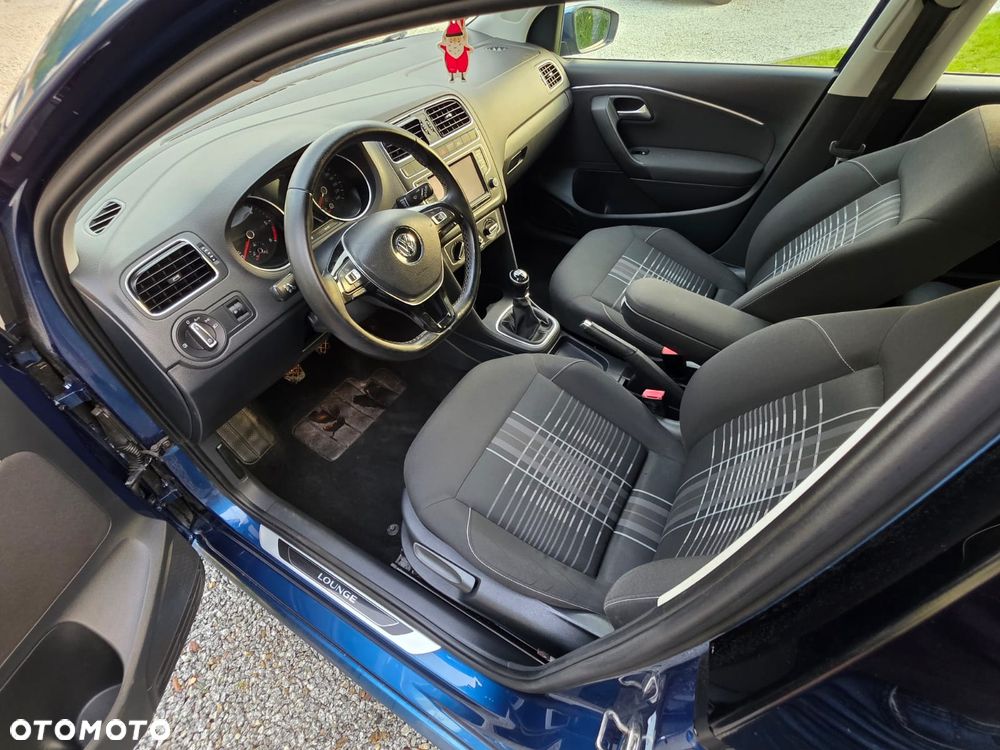 Volkswagen Polo 1.4 TDI Blue Motion Technology Lounge - 4