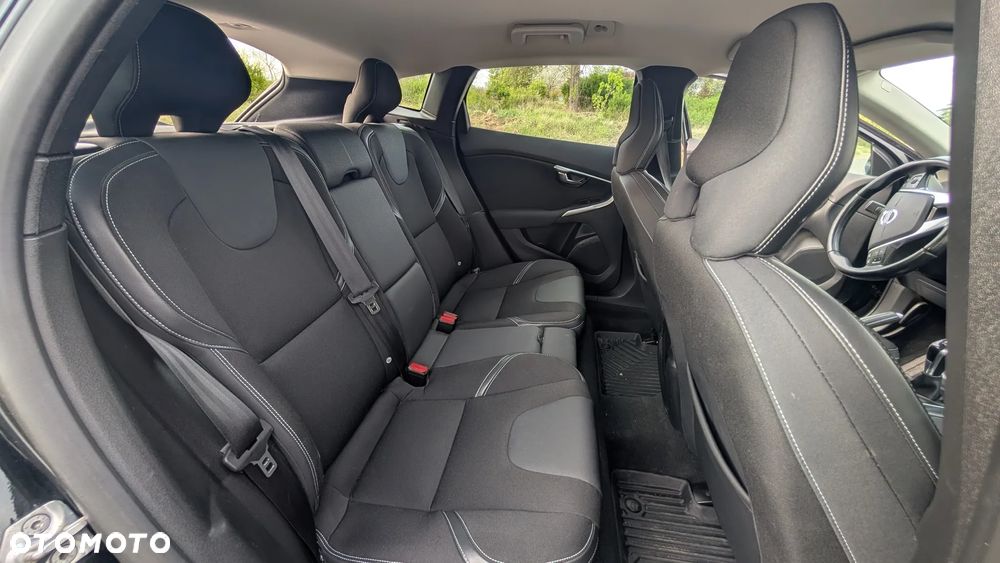 Volvo V40 ver-d2 - 6